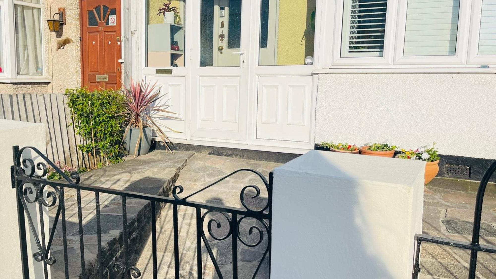 Spacious Double Room With Private Bathroom In Quiet Area Only 20 Min To Central London Streatham Vale Екстериор снимка